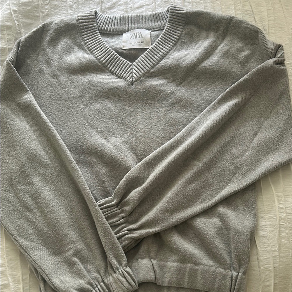 Zara girls sweater
